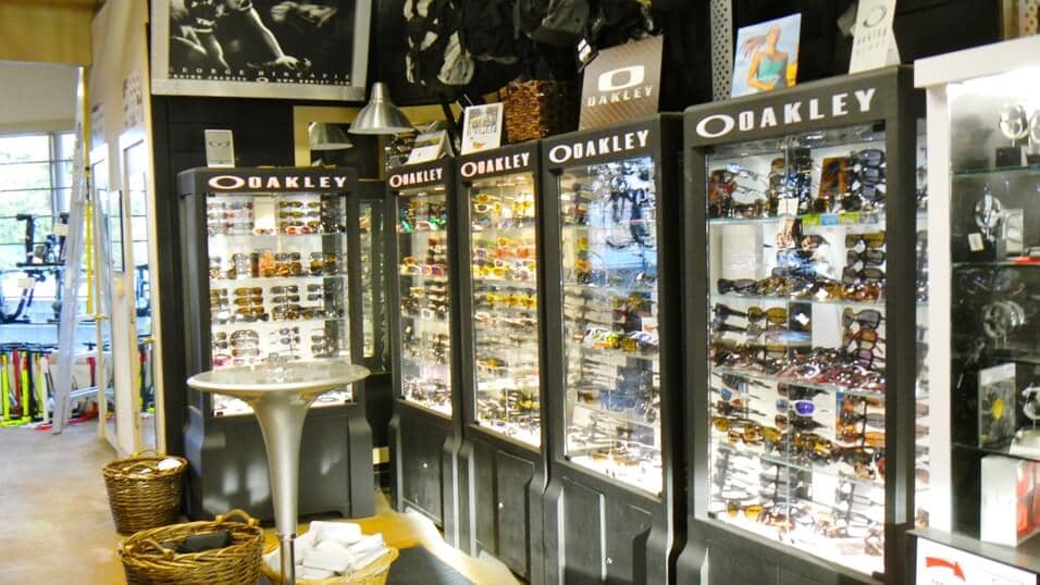  Conheça as lojas da Oakley em Miami e Orlando