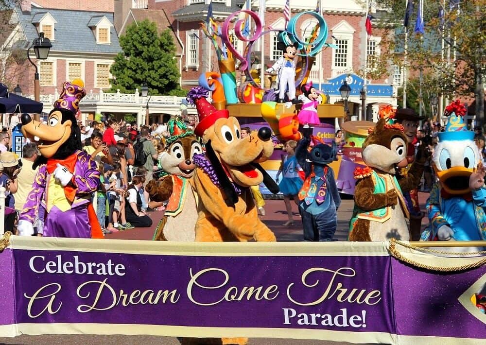Atrações do Parque Disney Magic Kingdom - Parada musical