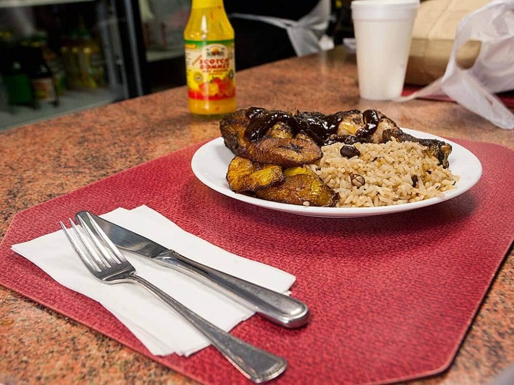 Restaurantes jamaicanos em Miami - Clive's