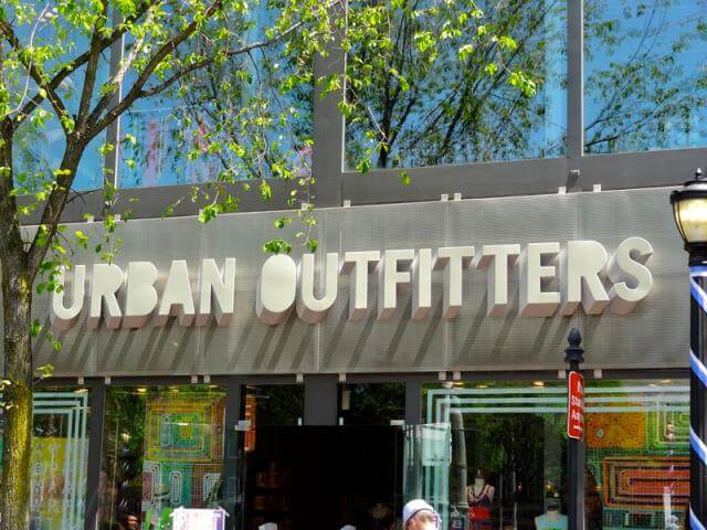 Frente da Loja Urban Outfitters em Orlando e Miami