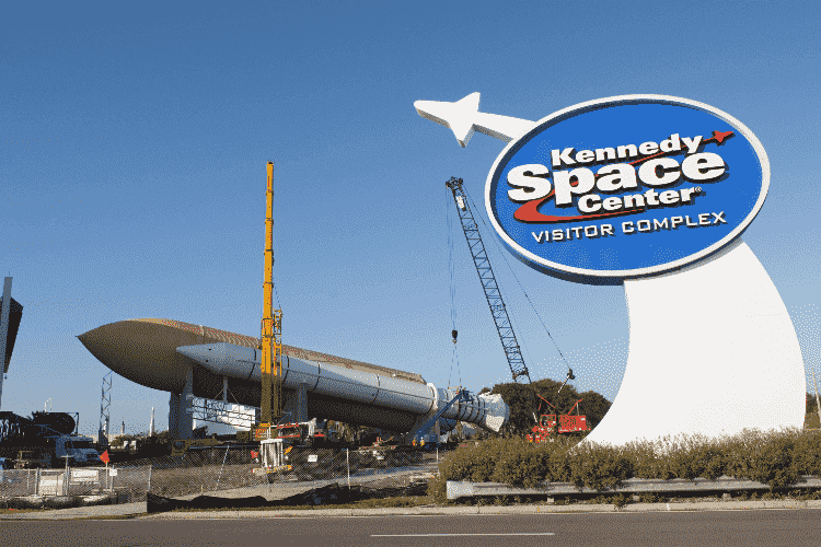 Entrada do Centro espacial da NASA em Orlando: Parque Kennedy Space Center
