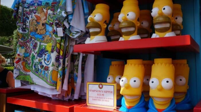 Copos de refil dos Simpsons