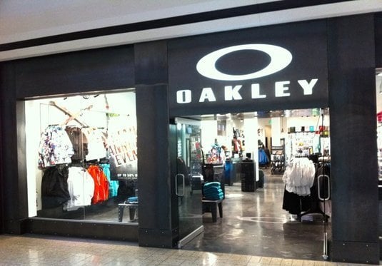 Lojas Oakley em Orlando e Miami